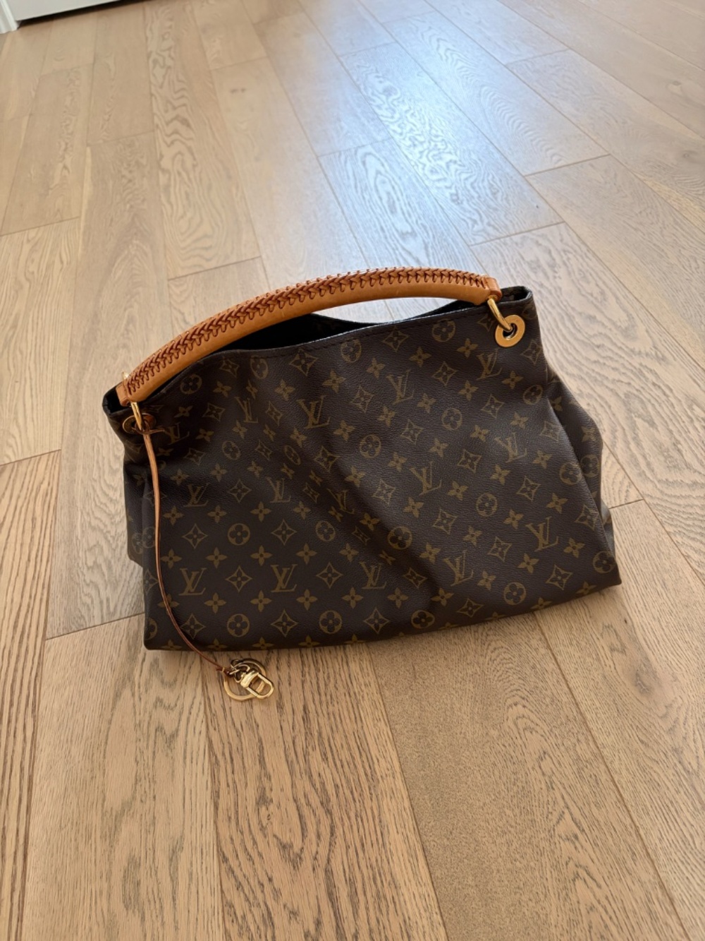 Louis Vuitton Artsy MM Monogram Handbag – Beautiful Pre-Owned Condition 🤎 - Picture 2 of 11